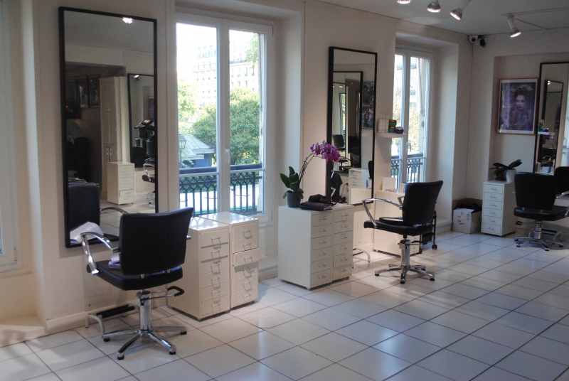 salon-coiffure-MONS-min_floor-home-office-property-living-room-room-781228-pxhere.com